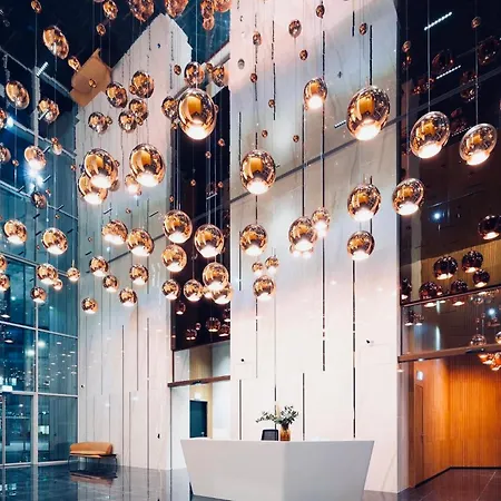 Citylightseuroveatower * براتسيلافا