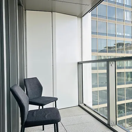 Citylightseuroveatower Apartment *