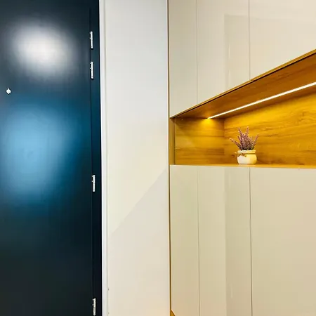 Citylightseuroveatower *