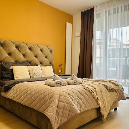 Citylightseuroveatower Apartment *