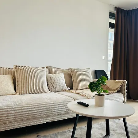 Citylightseuroveatower Apartment